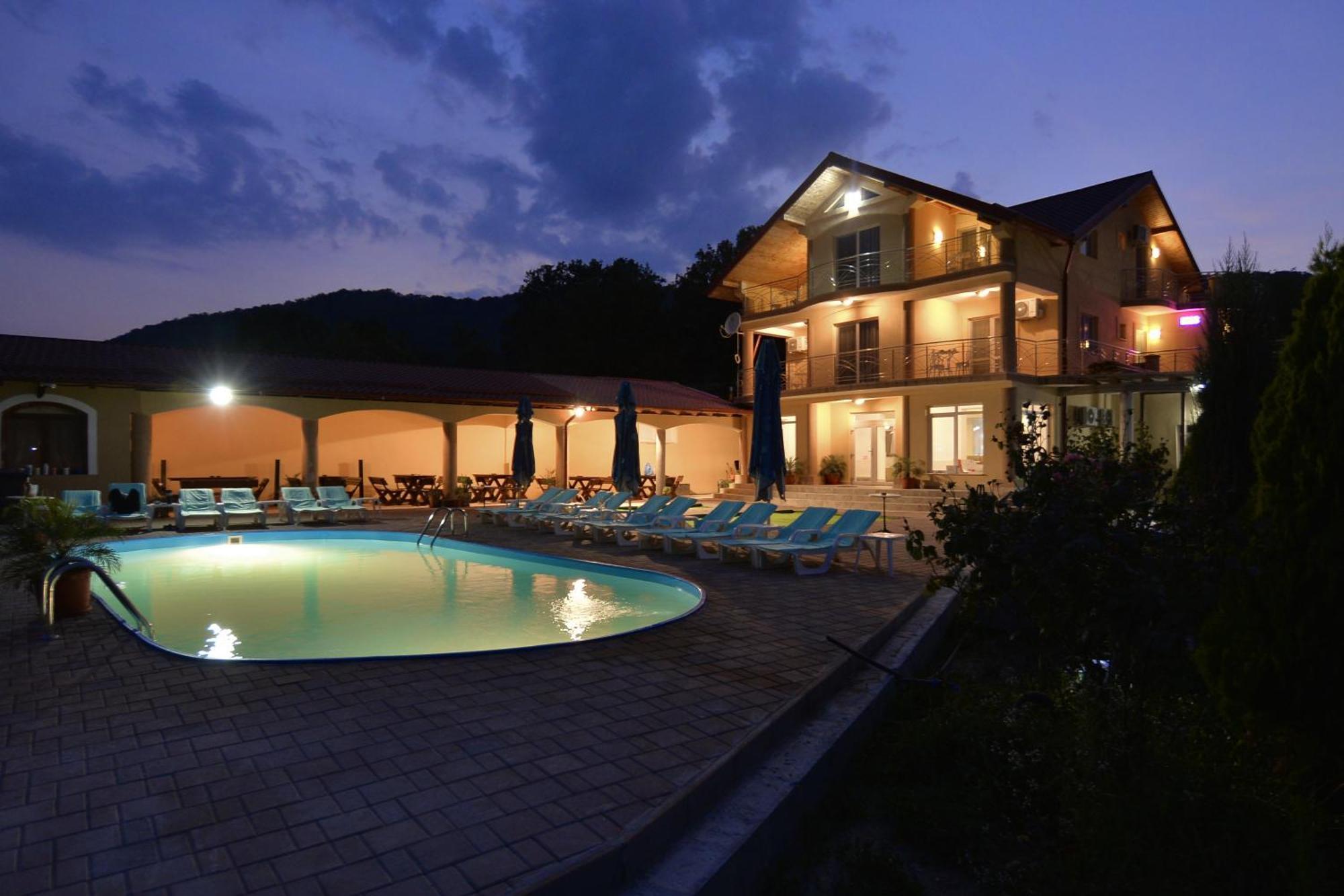 Hotel Casa Marina Ieşelniţa Exteriér fotografie