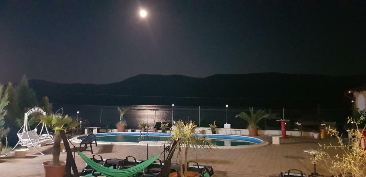 Hotel Casa Marina Ieşelniţa Exteriér fotografie
